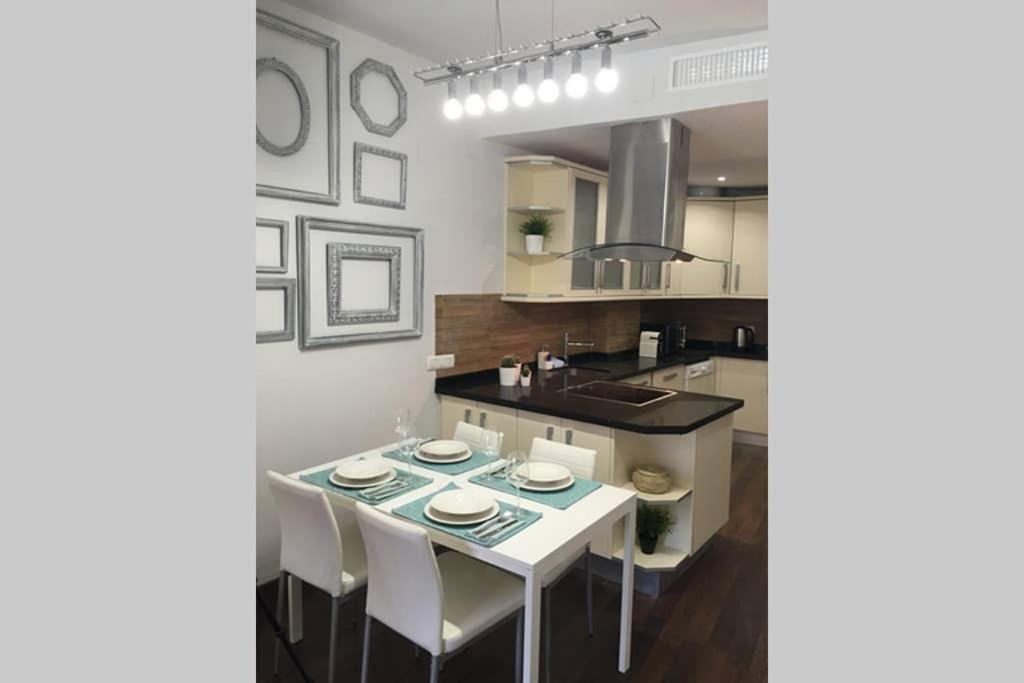 New!!! Luxury Center & Private Terrace