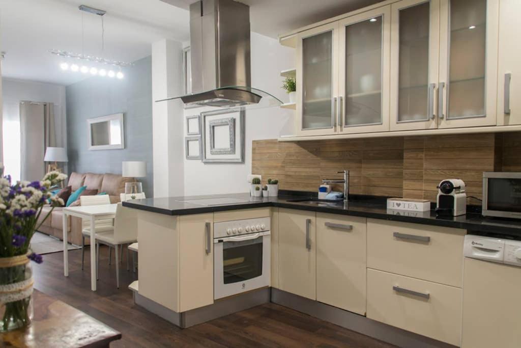 New!!! Luxury Center & Private Terrace *
