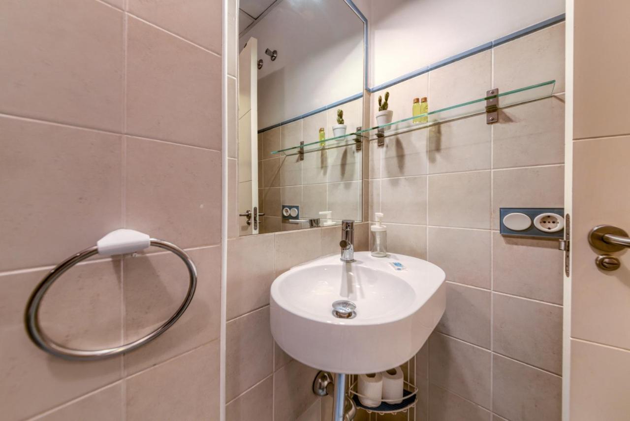 Lyrioshomes Apartamento Estudio La Biznaga Málaga