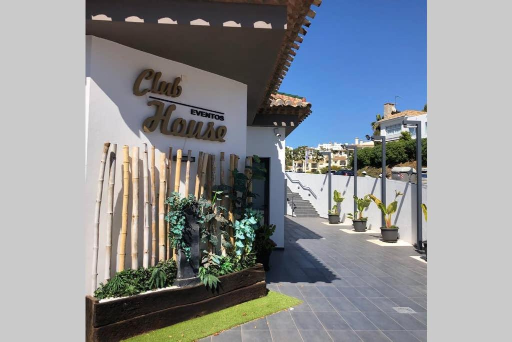 Apartment Luxury Modern By The Malaga
