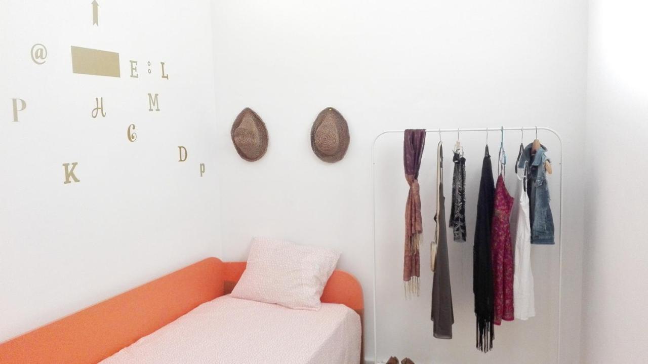 With 4 Bedrooms In With Furnished Balcony And Wifi Malaga