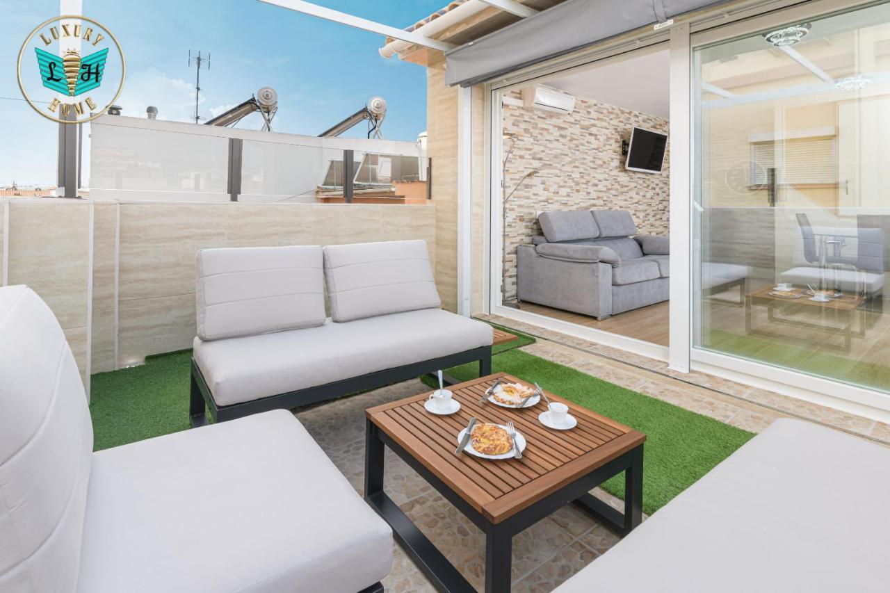 Luxury With Terrace Apartment