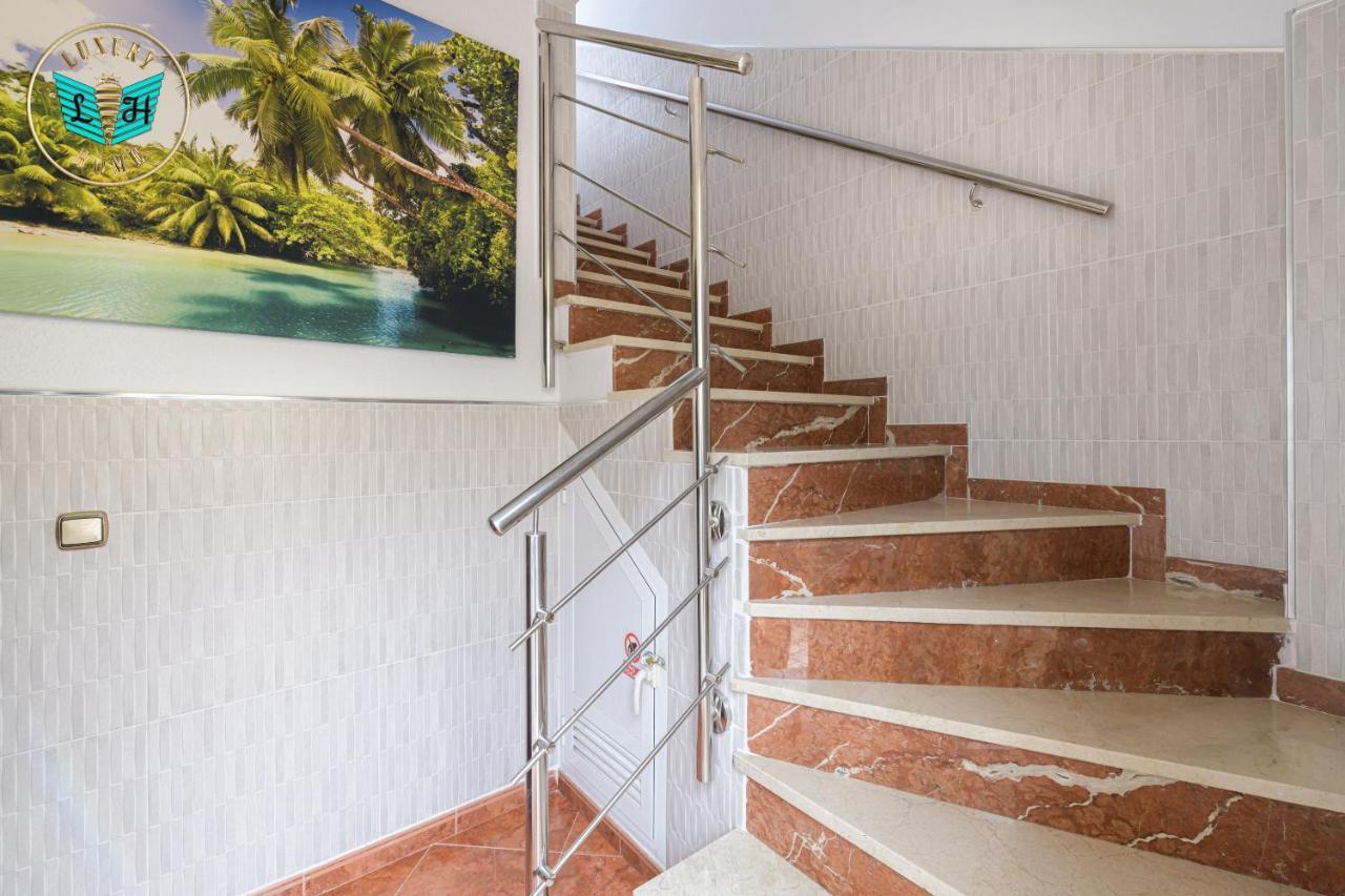 Luxury With Terrace Malaga