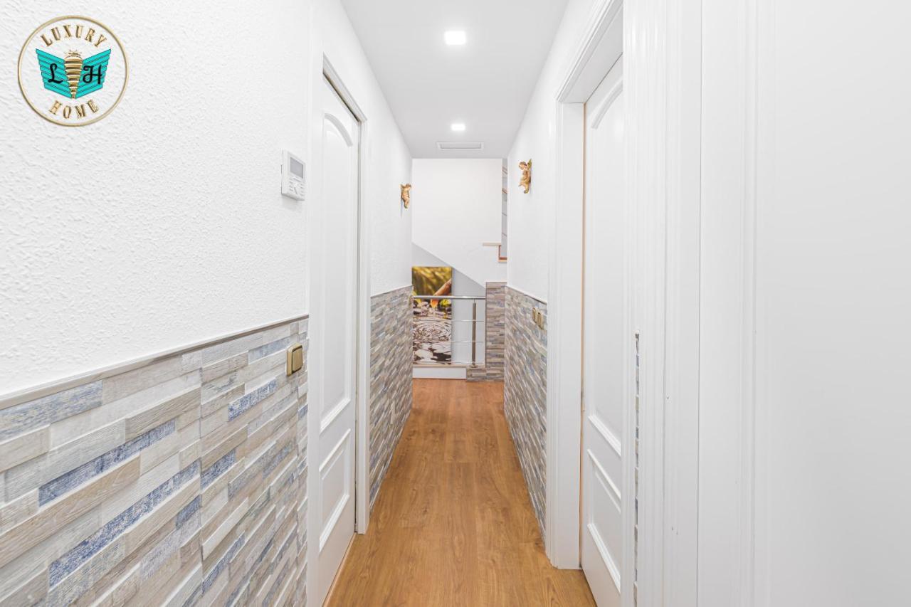 Luxury With Terrace Apartment Malaga