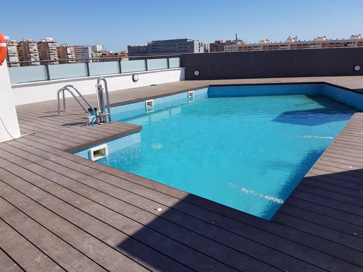 Premium Pool Terrace New Apartment
