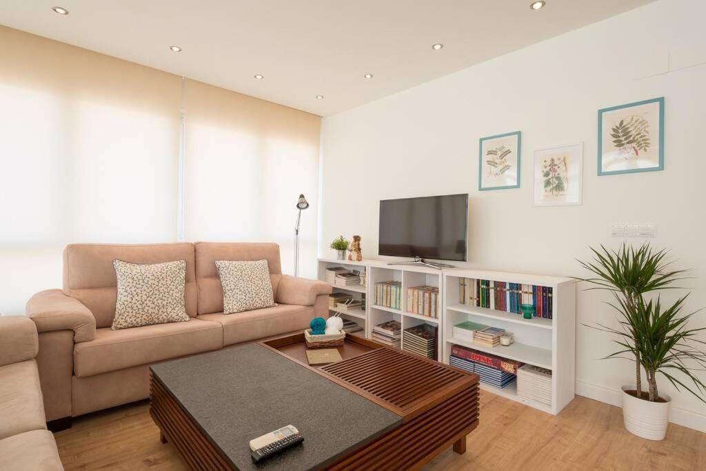 Apartment Tgh/ Compas De La Victoria *