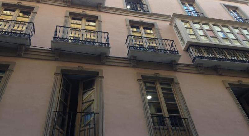 Debambu Larios Apartment