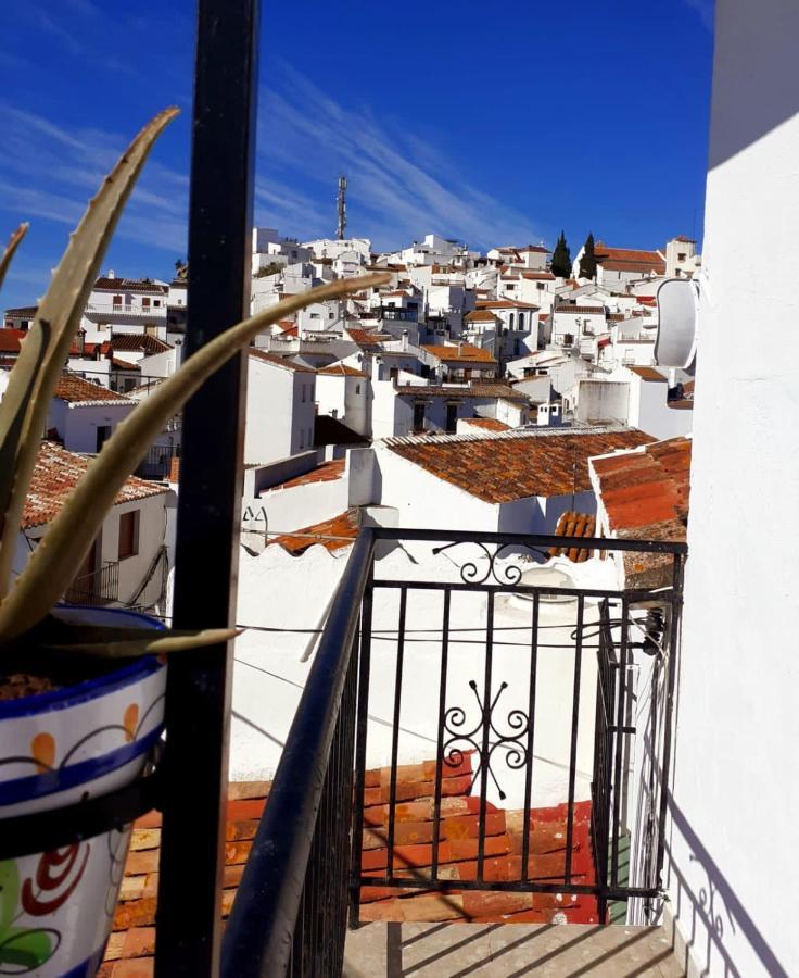 Ferienhaus Renovated Cinema Town House In Comares Málaga
