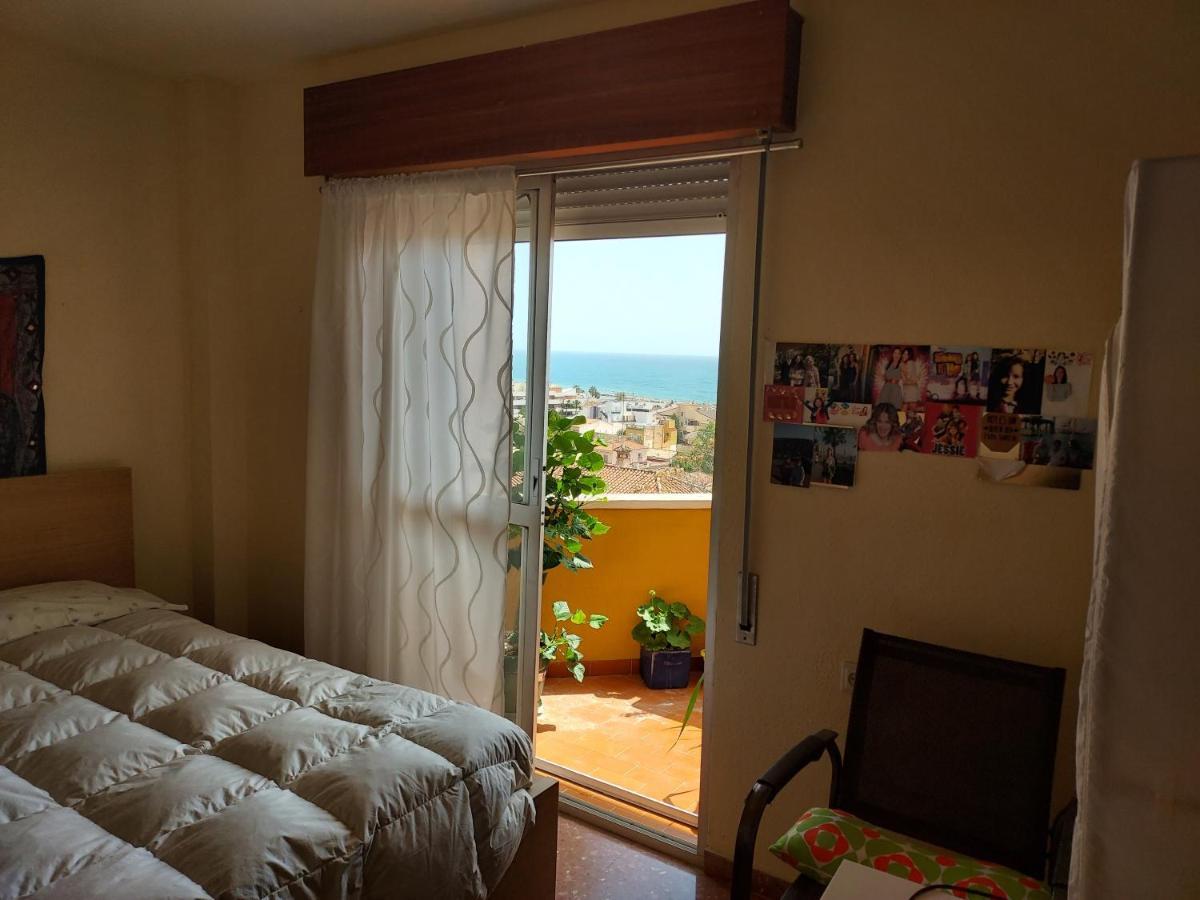 Pedregalejo Homestay *