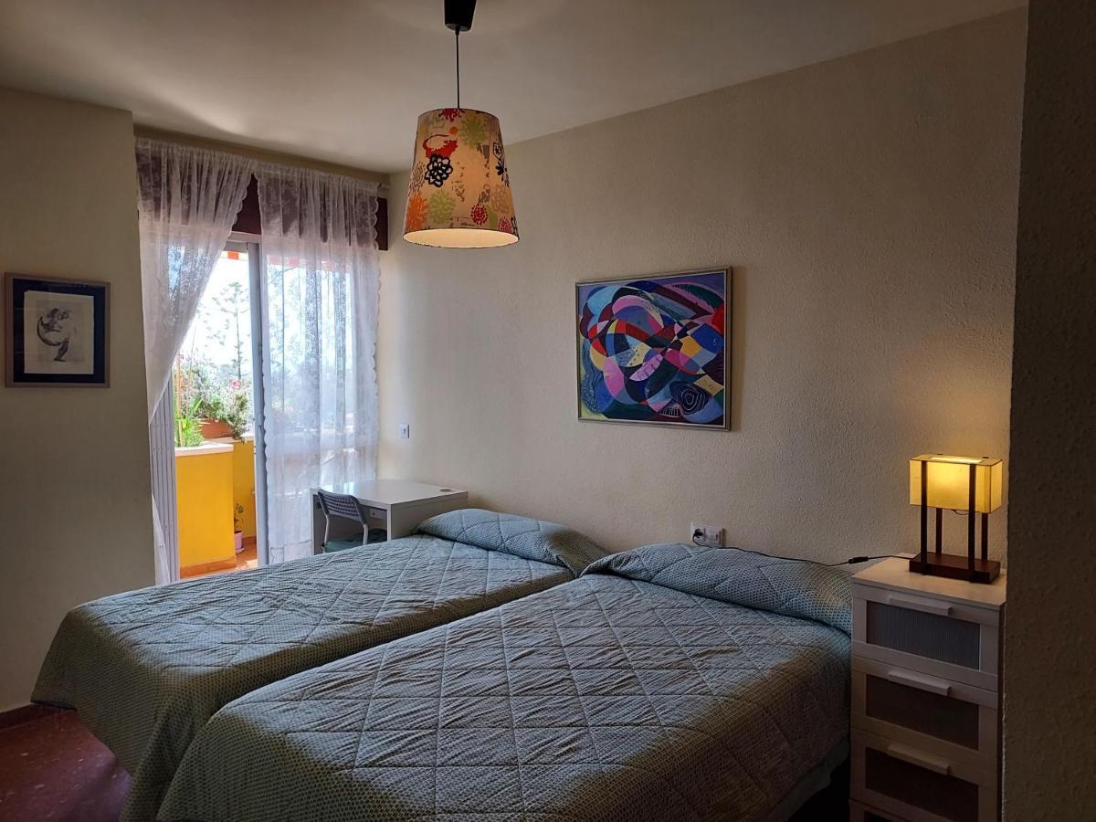 Pedregalejo Homestay *