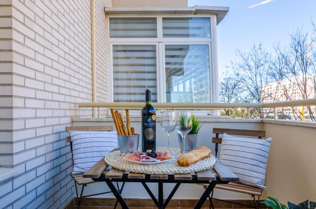 Apartamento Wintowinrentals Teatinos, Metro, Free Parking & Pool.