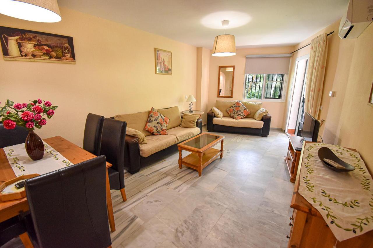 Apartment Benalmar Playa, Benalmadena Costa, 2 Bedroom Apartment, Fantastic Location Málaga