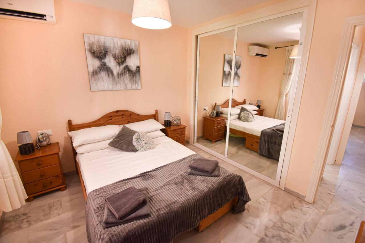 Benalmar Playa, Benalmadena Costa, 2 Bedroom Apartment, Fantastic Location Apartment