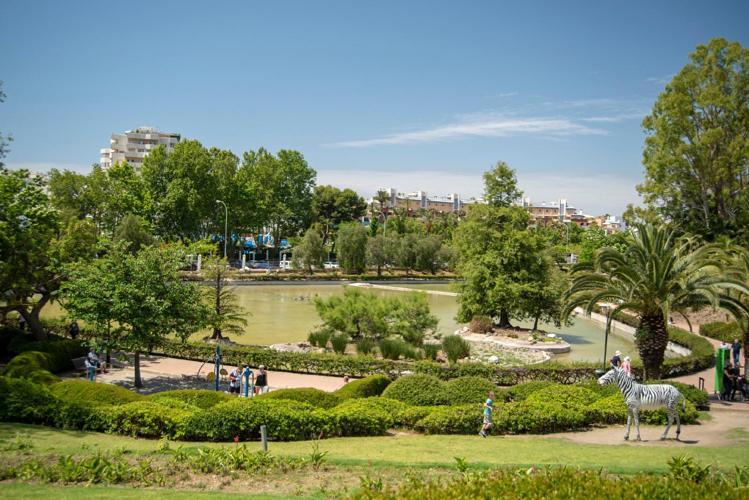 Apartment Benalmar Playa, Benalmadena Costa, 2 Bedroom Apartment, Fantastic Location *