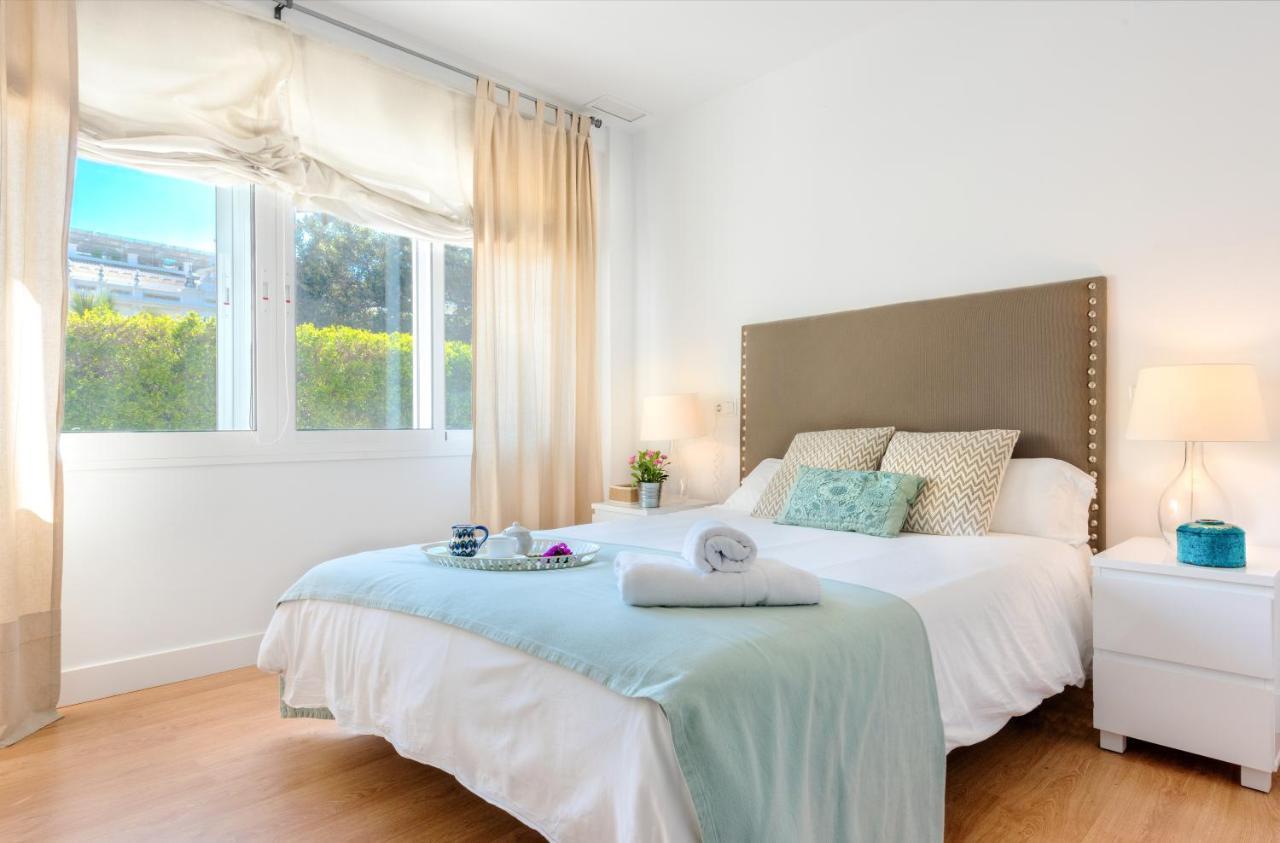 Genteel Paseo De Reding Apartment