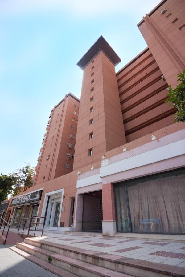 Center Flat & Terrace *