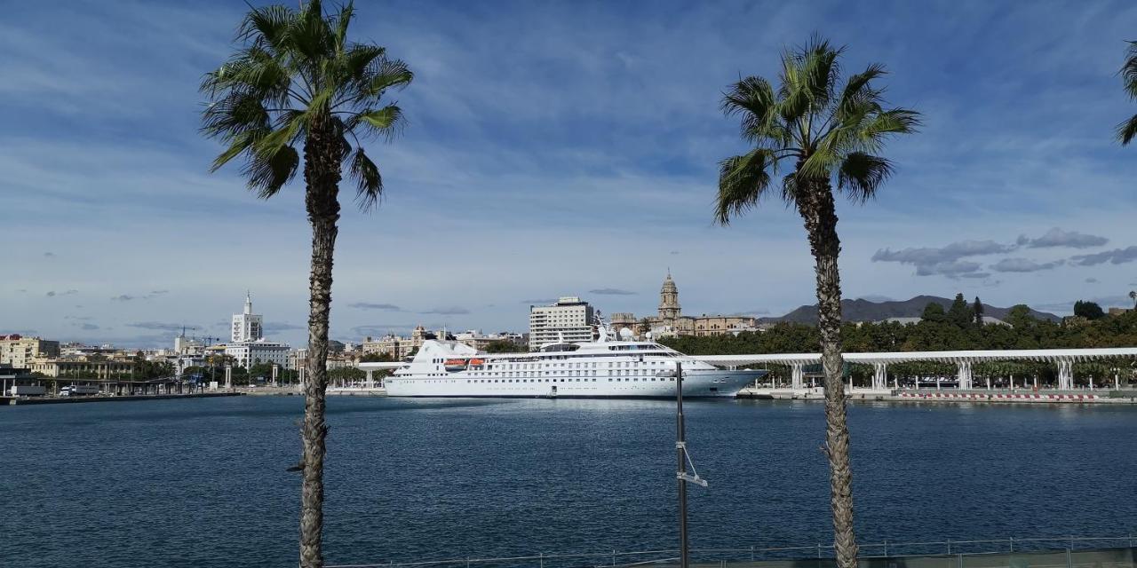 Encantador Bajo En Apartment Malaga