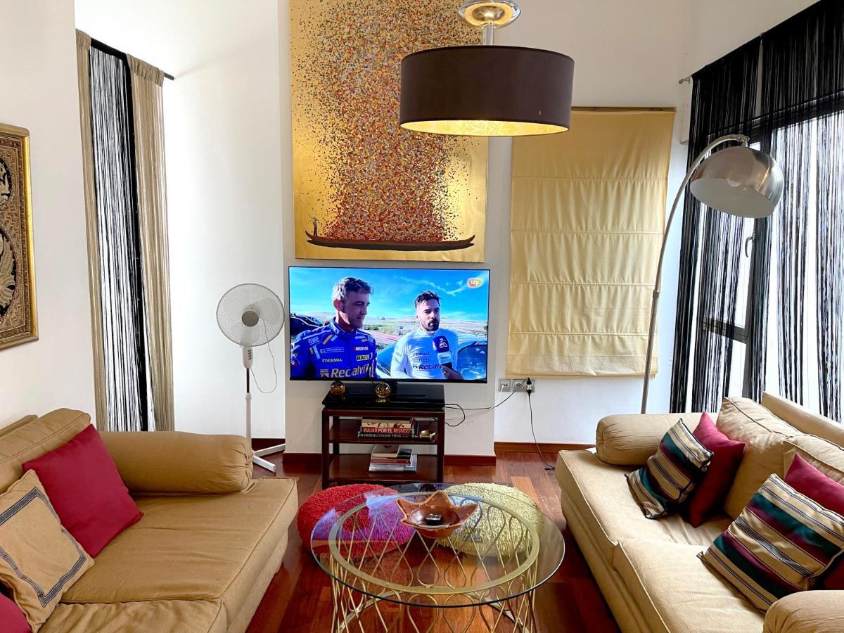 Atico En Plaza De La Constitucion 3 Bedrooms Apartment
