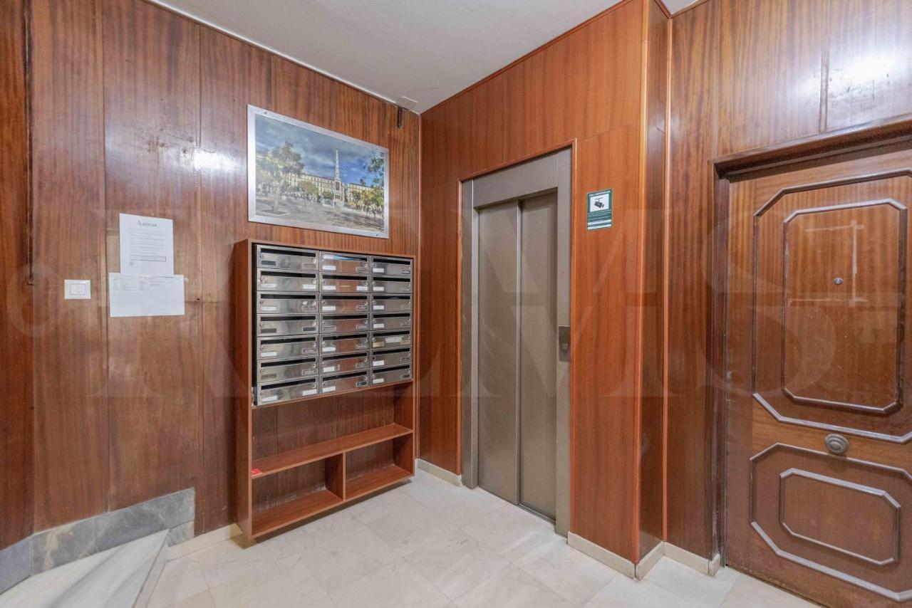Cosy Flat With Private Balcony - Historic Center By Rems