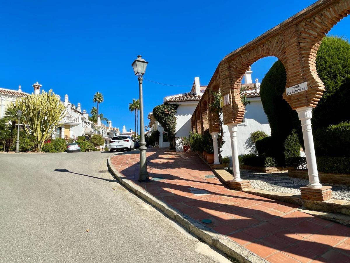 Semidetached Duplex At Puebla Aida, Mijas Golf With Pool, Golf And Sea Views * Malaga