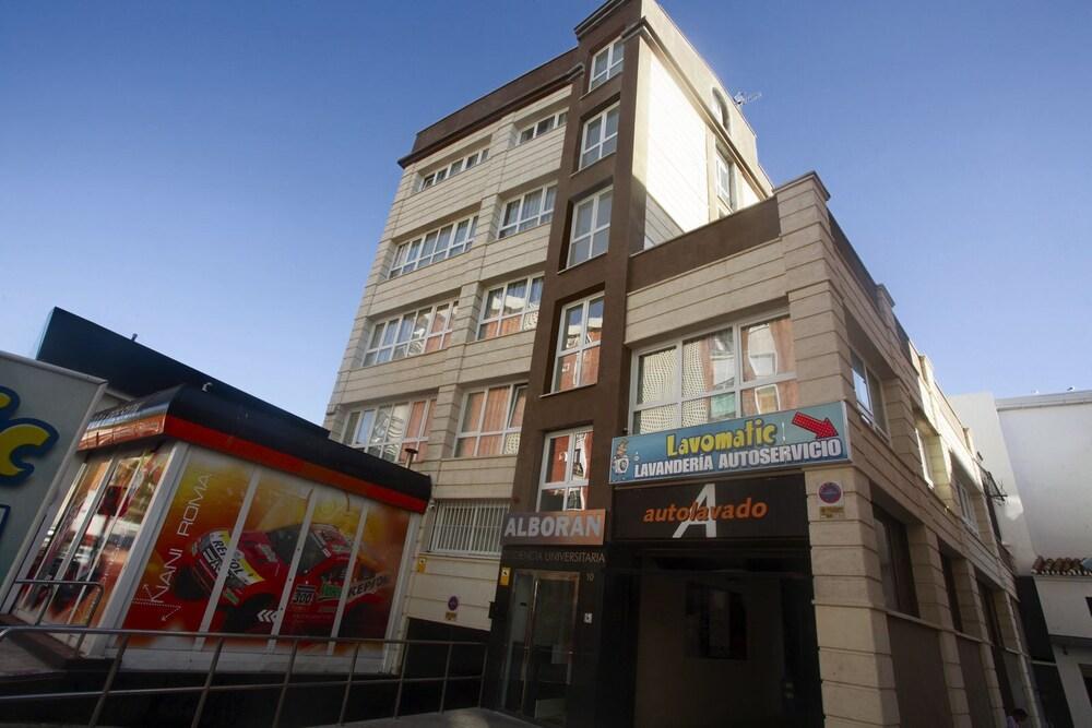 Residencia Universitaria Alboran Hotel