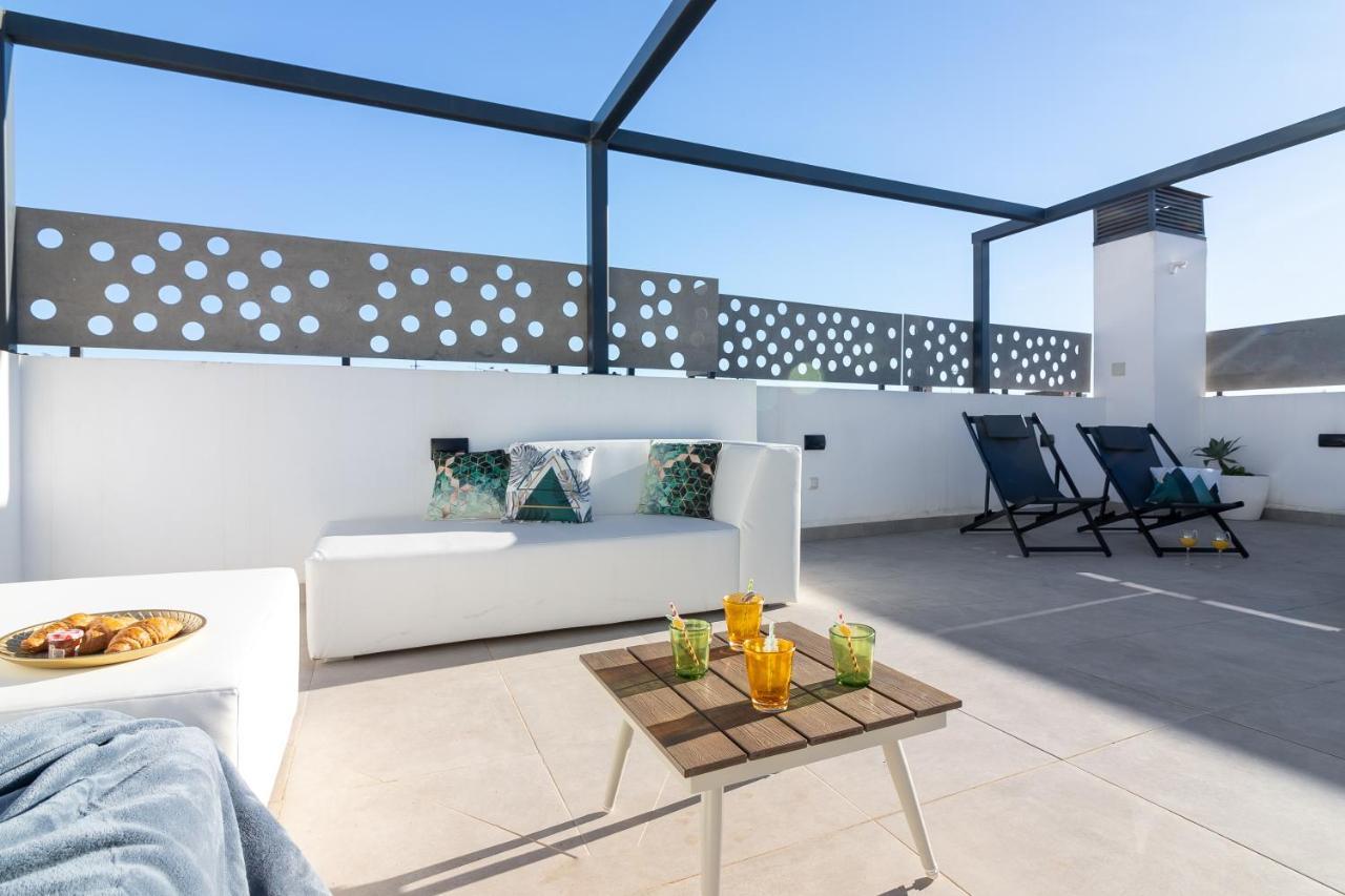 Center Flat Mariblanca 12 Sun & Terrace Boutique *