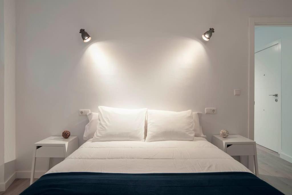 Moderno En Plaza Merced Apartment Malaga