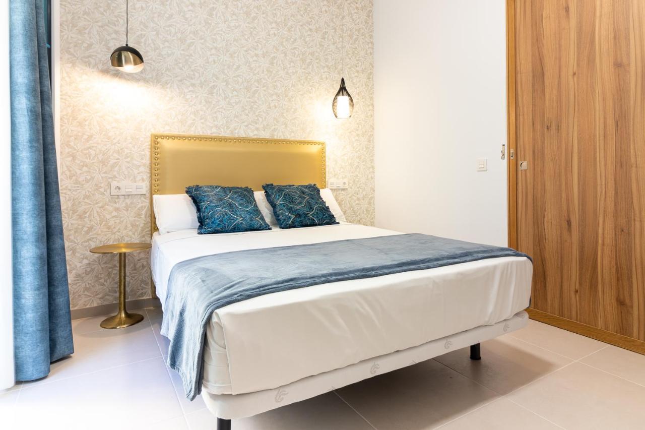 Center Flat Mariblanca 12 Sun & Terrace Boutique *