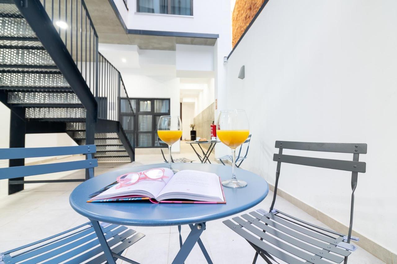 Center Flat Mariblanca 12 Sun & Terrace Boutique *