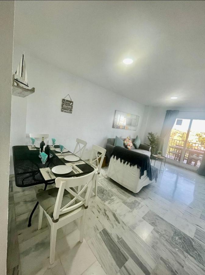 Two Bed, Two Bath With Sea Views - Angel De Miraflores Apartment Malaga