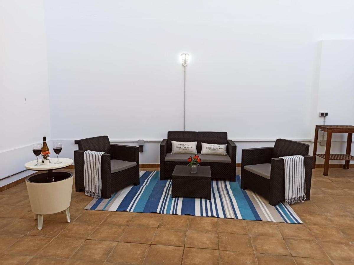 Malasana 51, New Art Apartment, Breakfast Included, Historic Center, Quite Neighborhood, Ml *