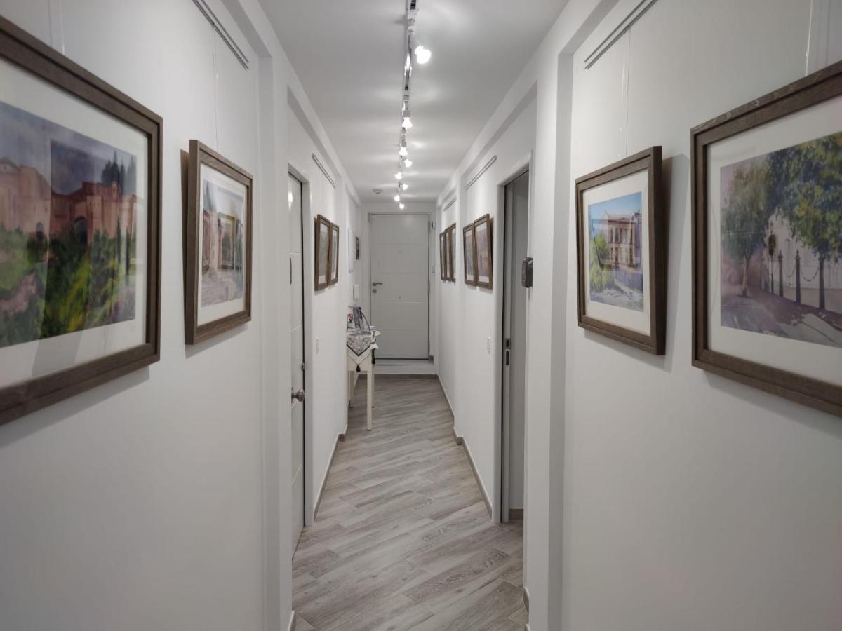 Malasana 51, New Art Apartment, Breakfast Included, Historic Center, Quite Neighborhood, Ml *