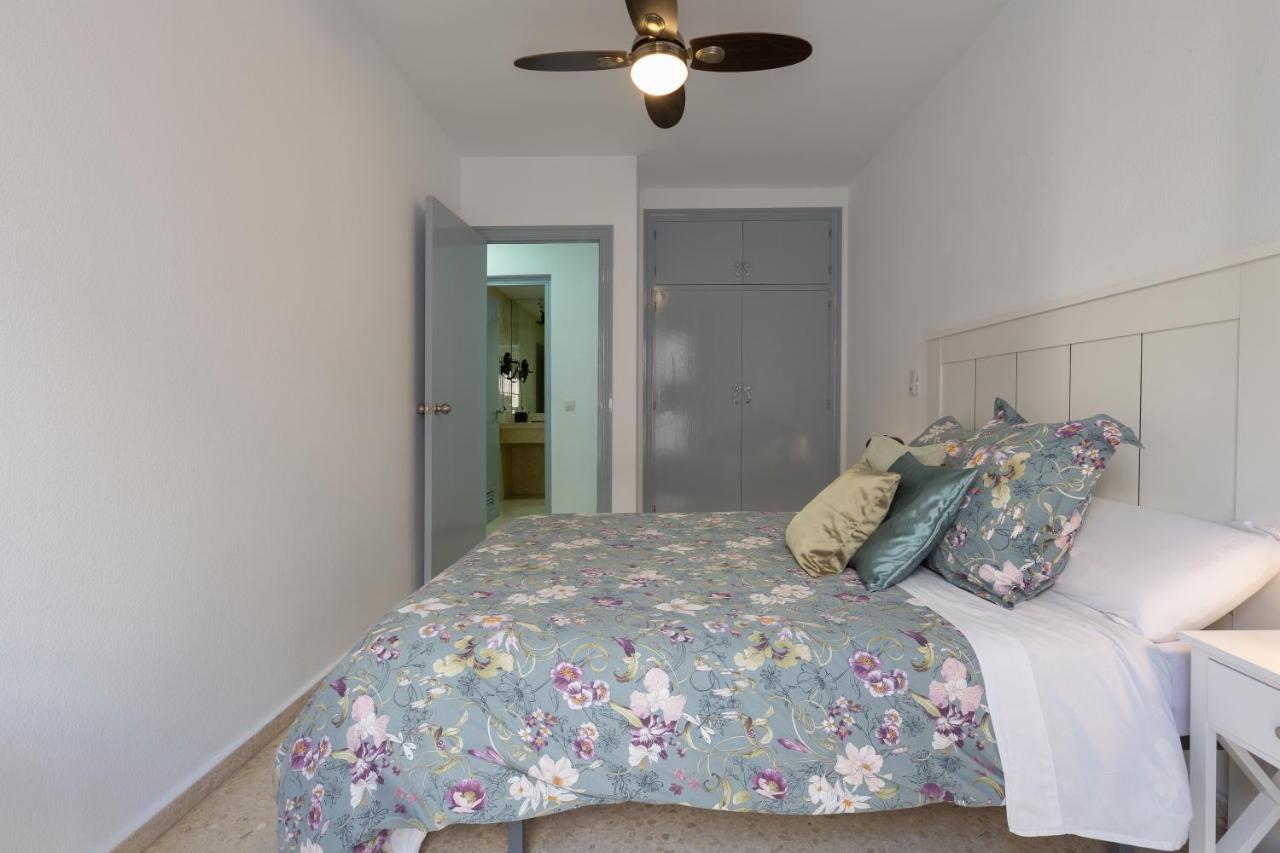 Apartamento Luminoso De Dos Con Terraza Y Parking En El Centro *
