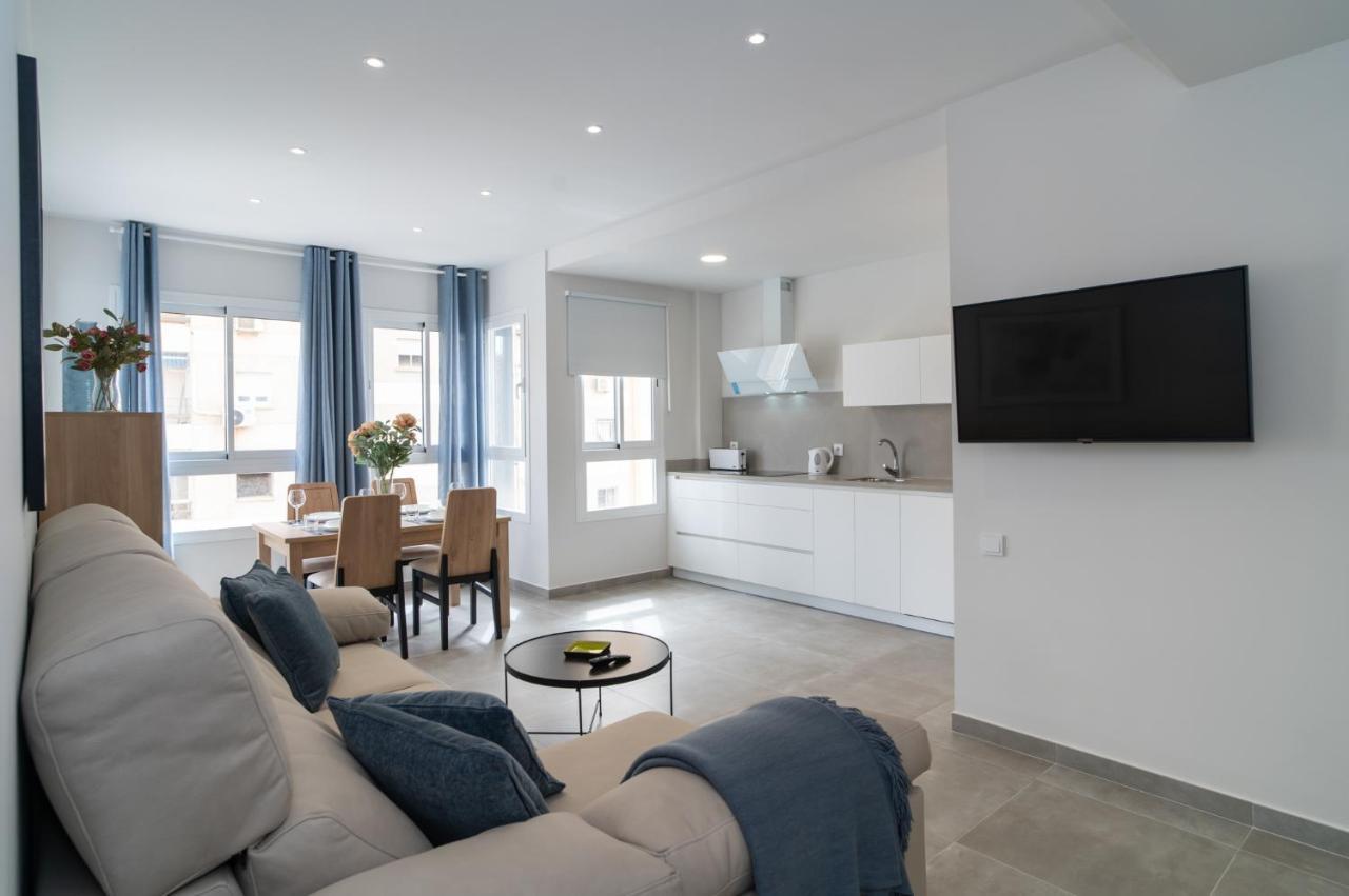 Apartamento Aac - Con Luz Propia, Amplio Y Nuevo! *