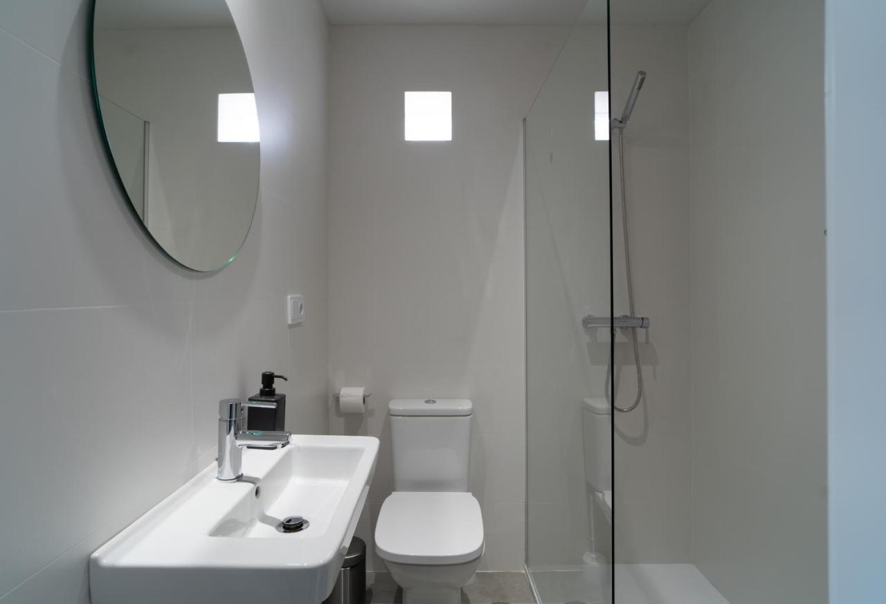 Apartamento Aac - Con Luz Propia, Amplio Y Nuevo! *
