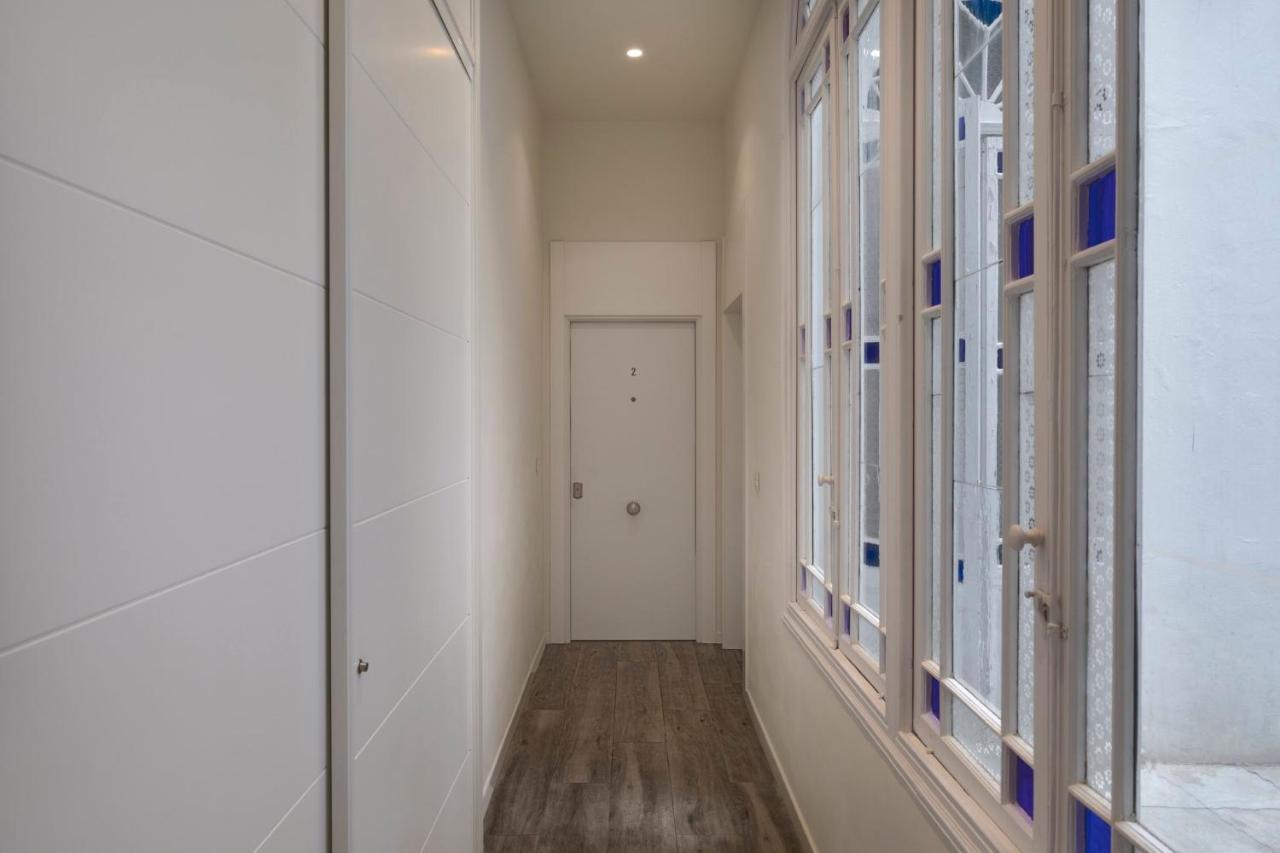 Fresh Velazquez Apartment