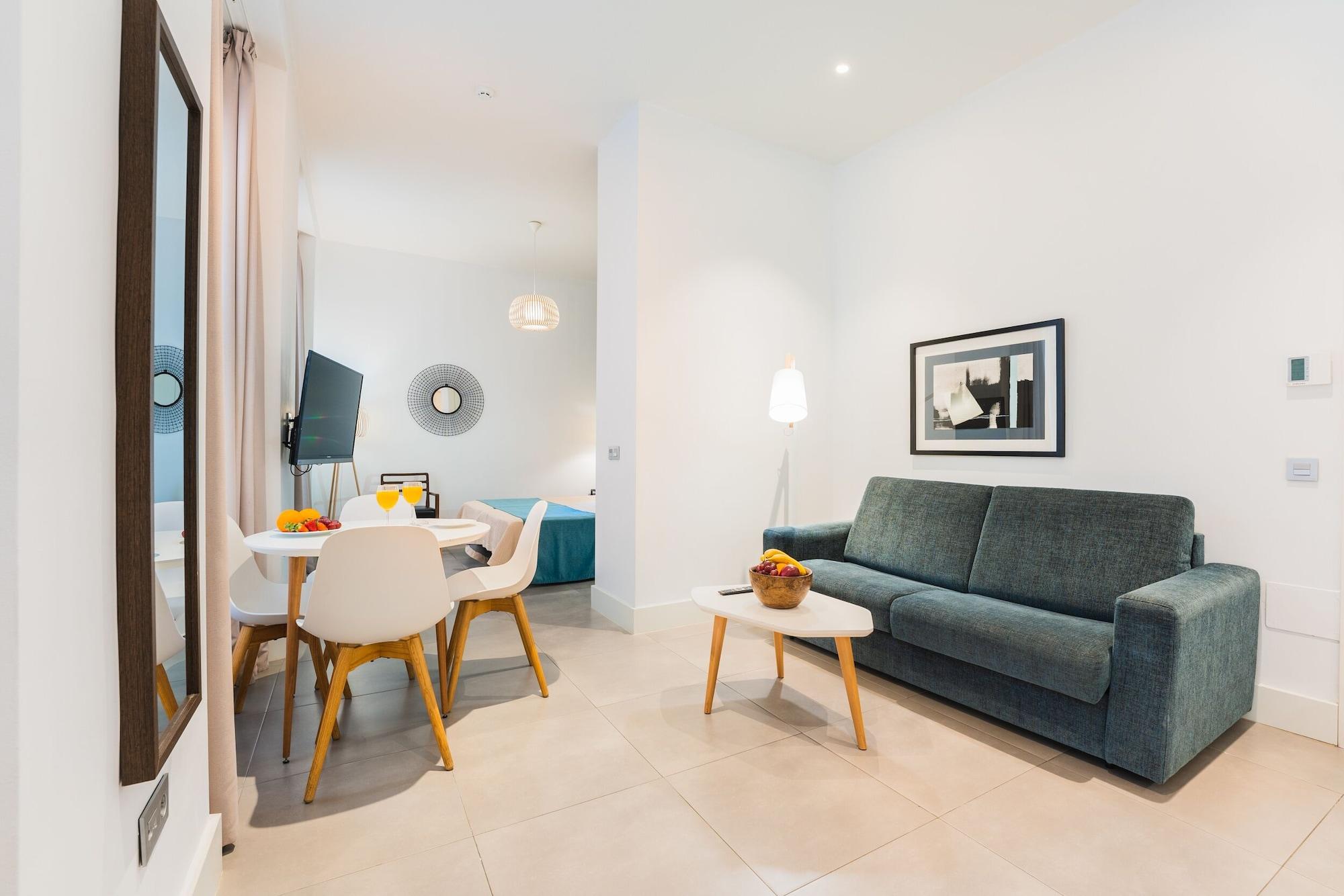 Debambu Larios Apartment *