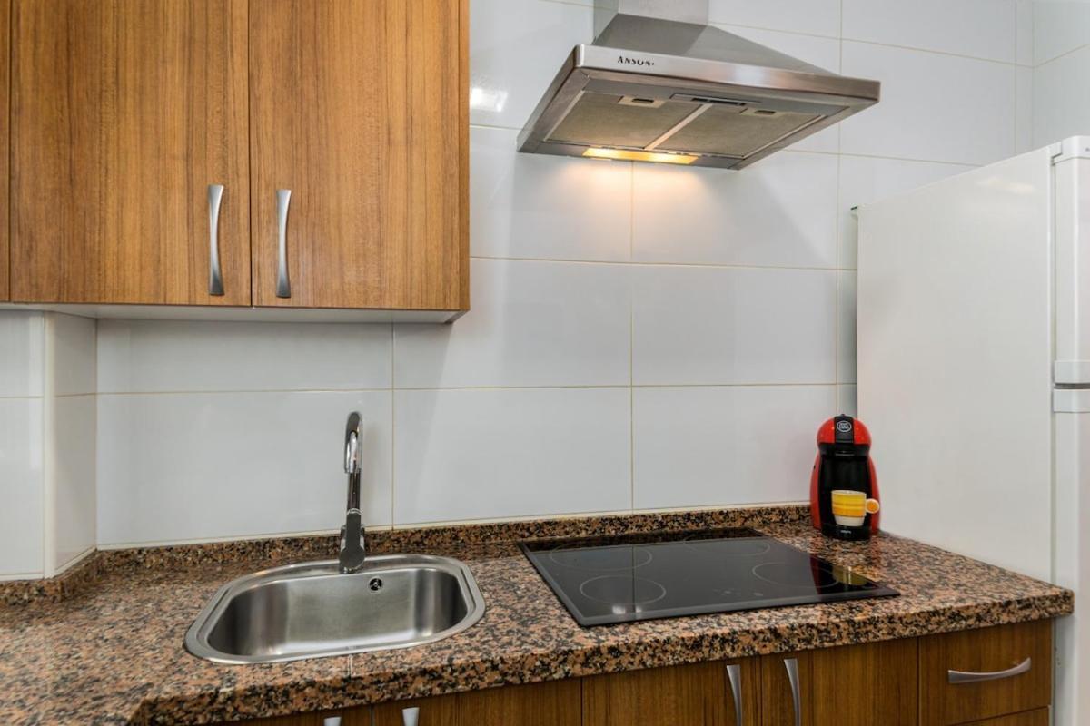 C54 - Homey 2 Bedroom In Town Apartment