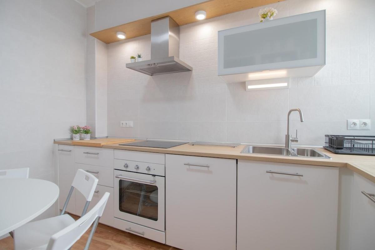 C102 - Huge And Stylish 5 Bedroom By The Center Appartement *
