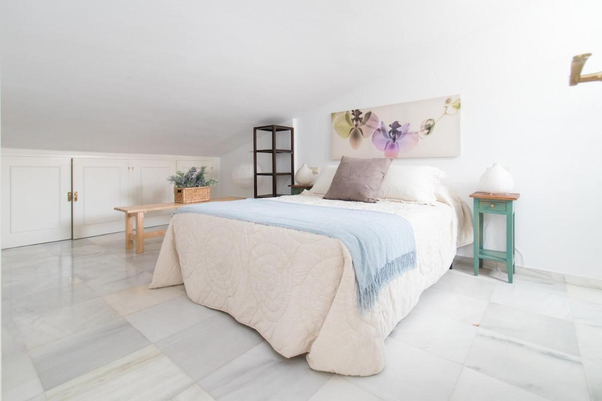 Apartamento C46 - House With Garden & Pool In *