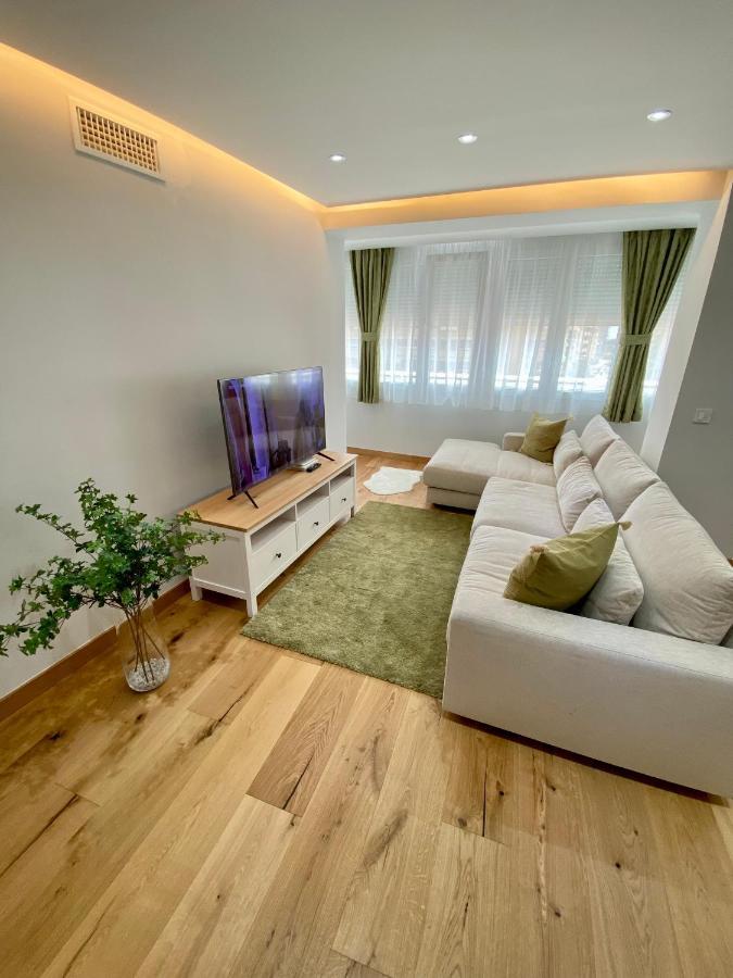 Prestige I Apartment *
