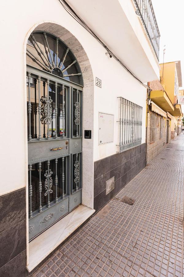 Lola * Malaga