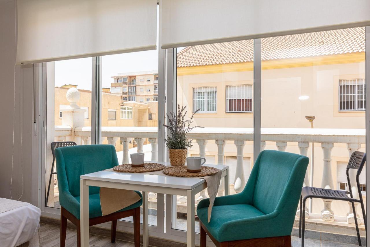 Lola * Malaga