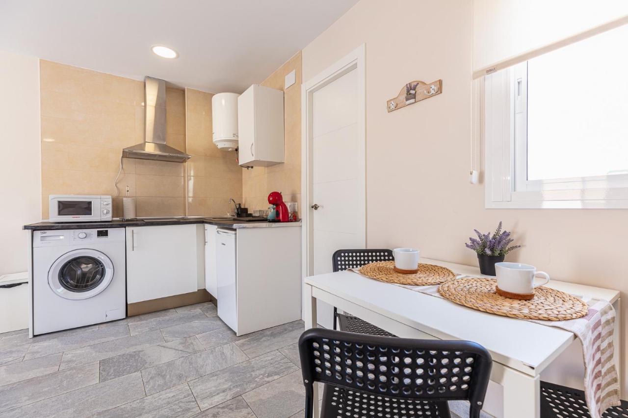Lola Apartment *
