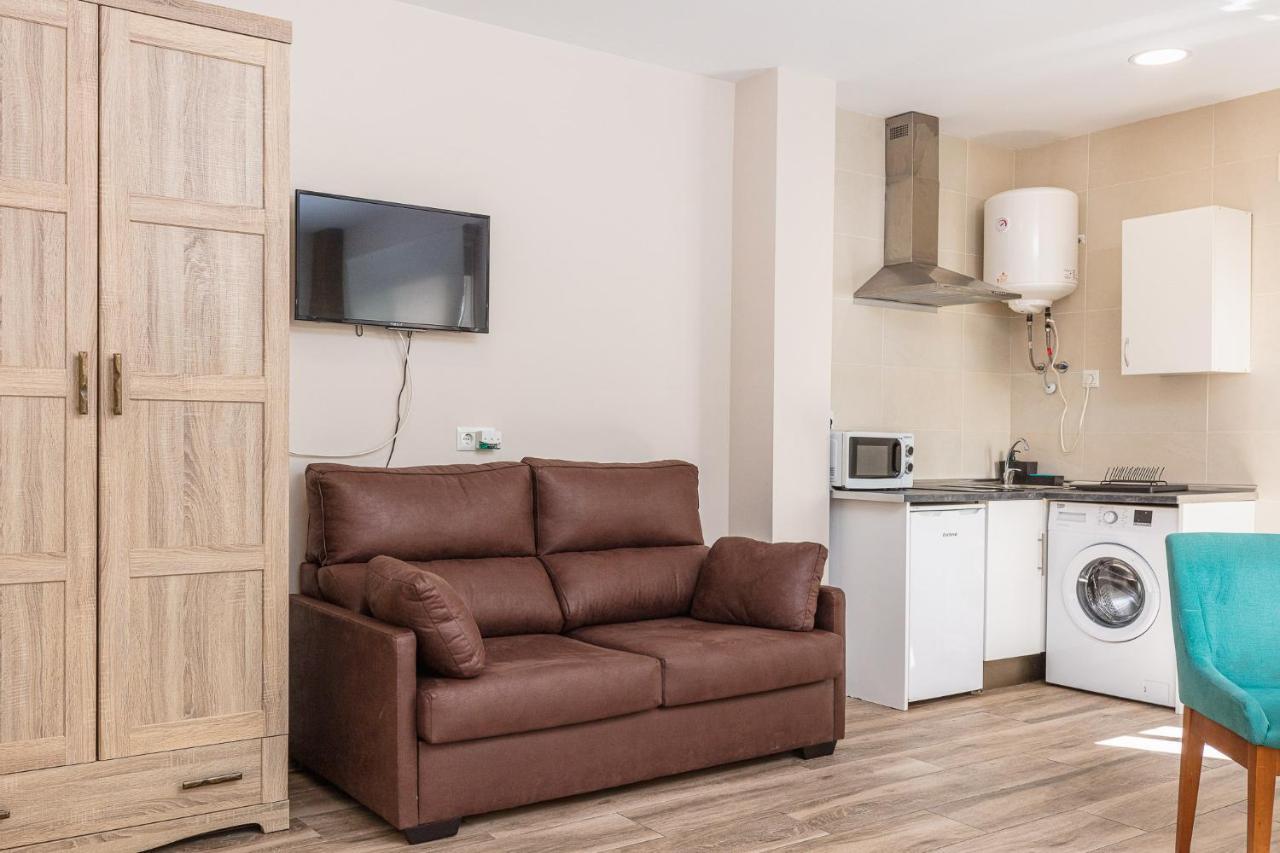 Lola Apartment *
