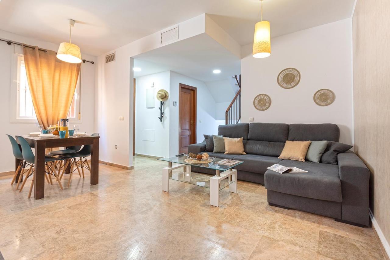 Romar Teatinos Apartment *