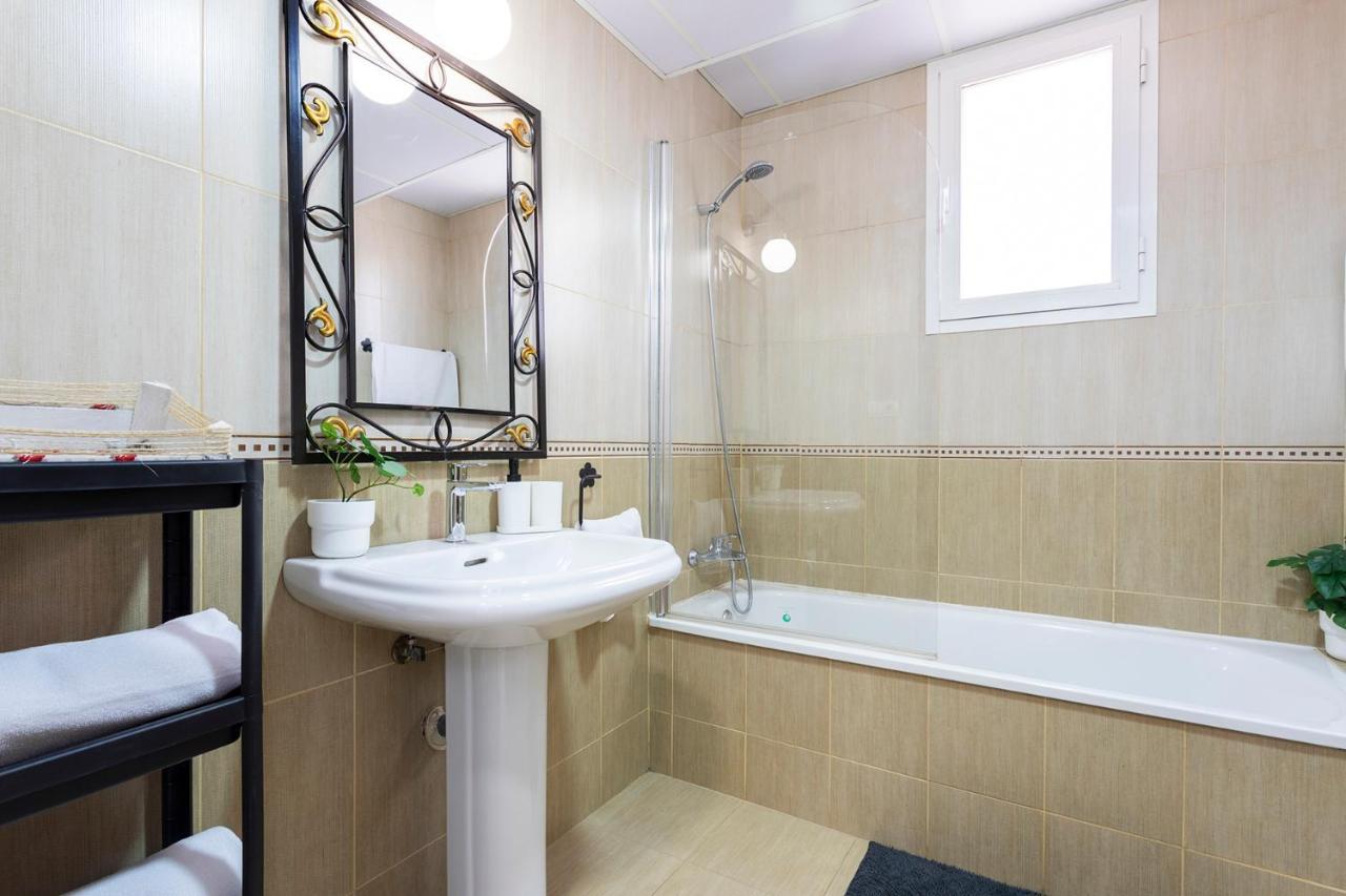 Romar Teatinos Apartment