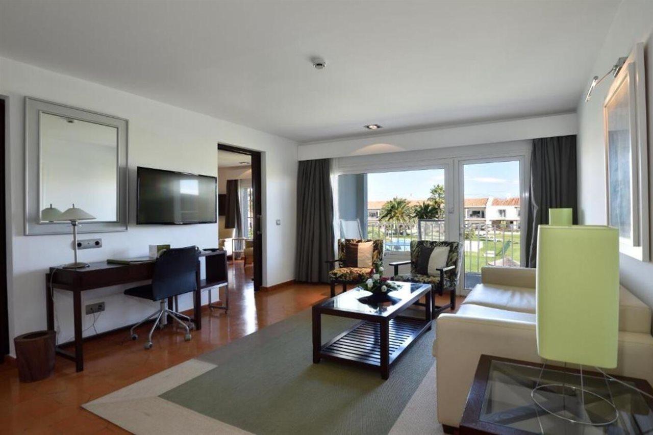 Hotel De Golf 4*