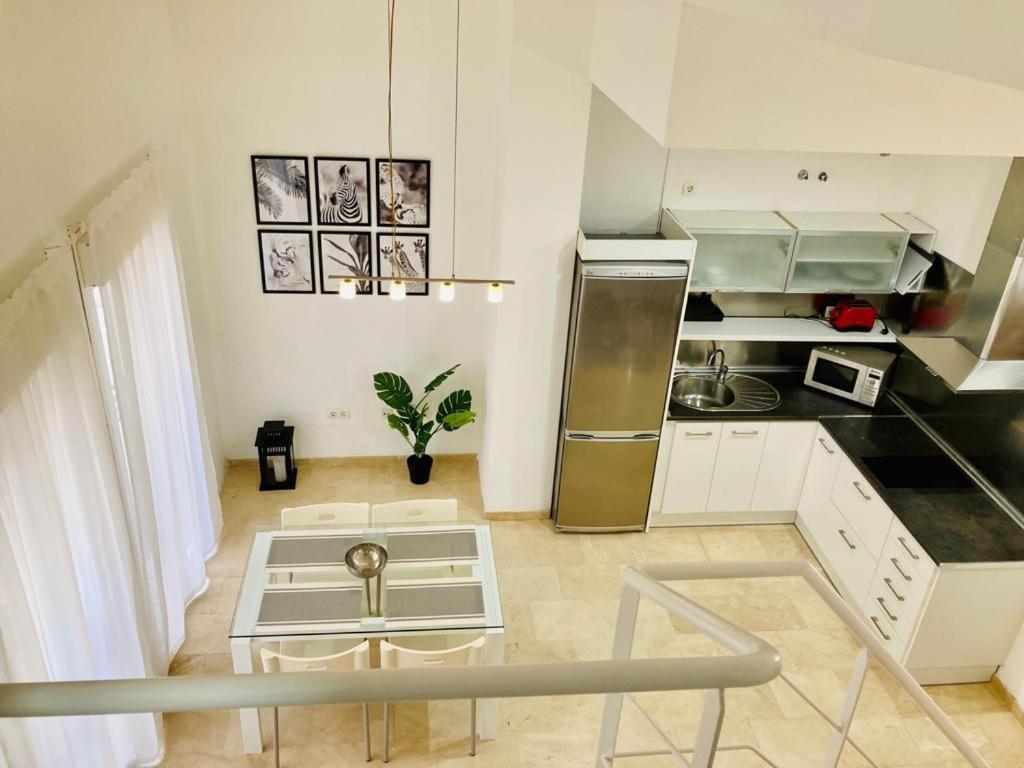 Refino 11 Apartment