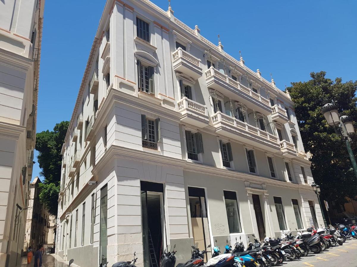 Plaza Del Teatro Parking Free